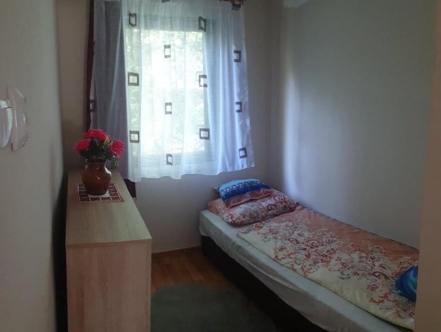 Fuege-Fa-Haz Vasarosnameny - Gergelyiugornya Apartment ภายนอก รูปภาพ
