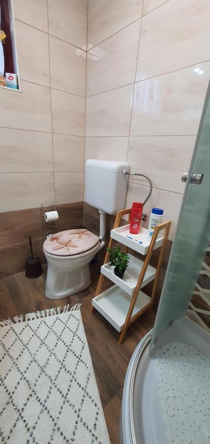 Fuege-Fa-Haz Vasarosnameny - Gergelyiugornya Apartment ภายนอก รูปภาพ