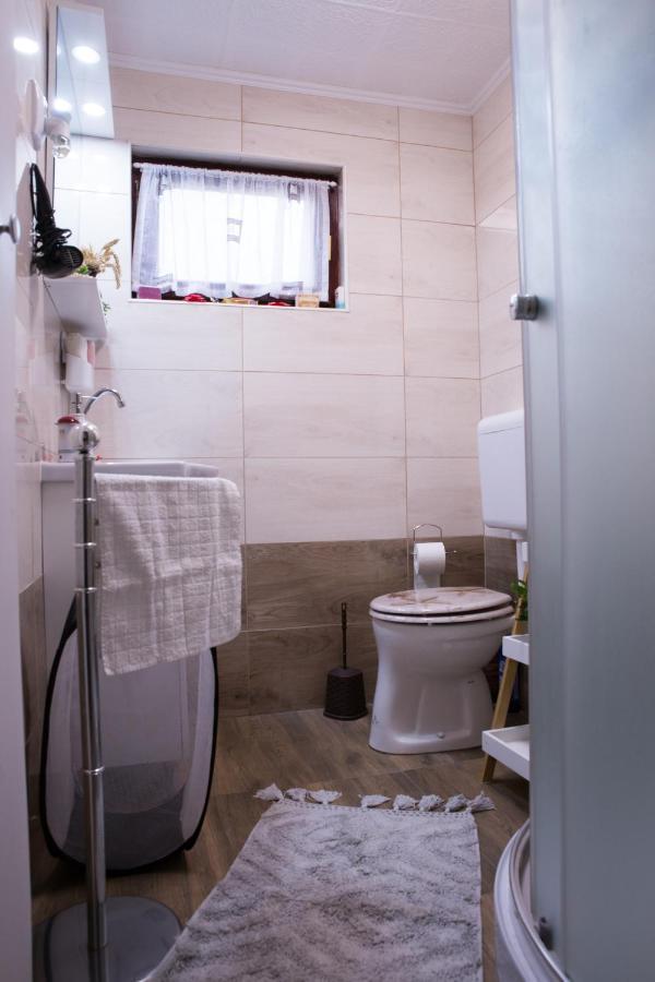 Fuege-Fa-Haz Vasarosnameny - Gergelyiugornya Apartment ภายนอก รูปภาพ