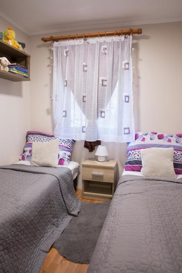 Fuege-Fa-Haz Vasarosnameny - Gergelyiugornya Apartment ภายนอก รูปภาพ